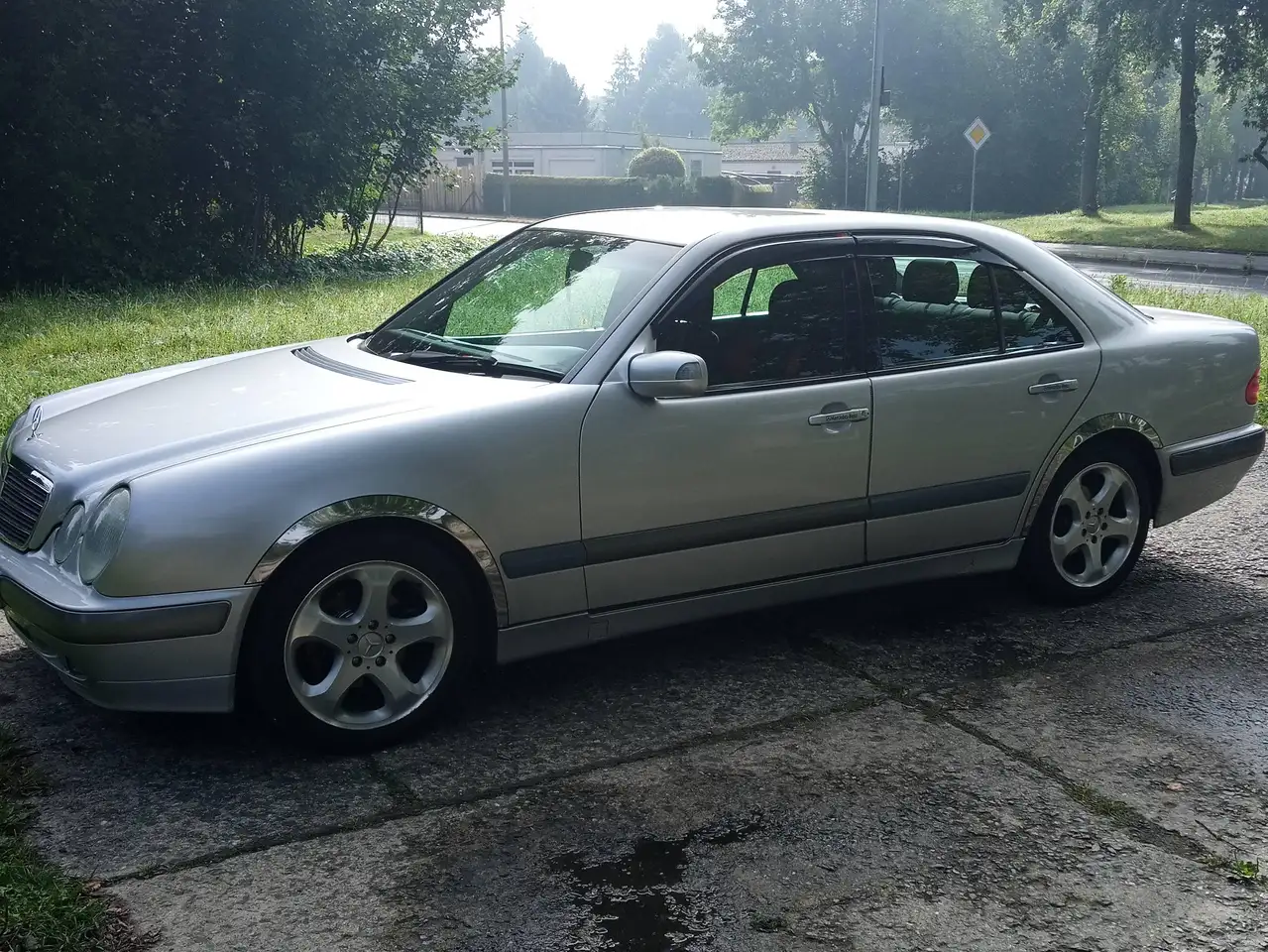 Mercedes-Benz E 200 Classic, foto 5