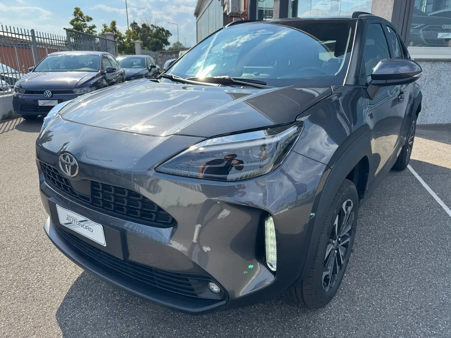 Toyota Yaris Cross Yaris Cross 1.5h Teamplayer 130cv+ safety pack Gris - 1