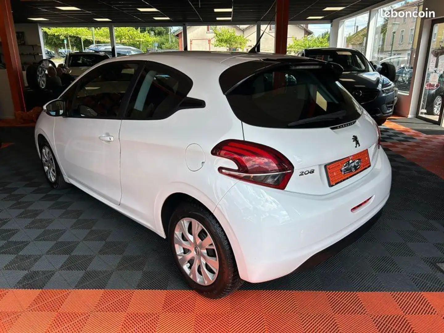 Peugeot 208 Phase II Pack Active 1.6 Blue HDI 100 cv Garantie 12 mois - 2