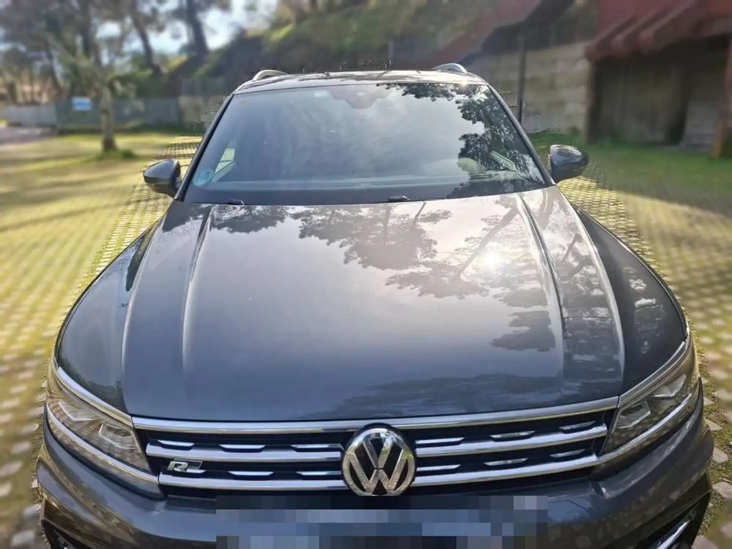 Volkswagen Tiguan 2.0TDI Sport 4Motion DSG 176kW Gris - 1
