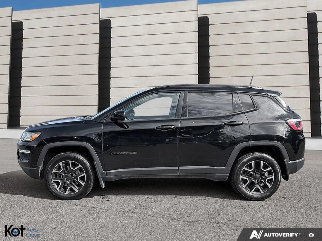 Jeep Compass photo Jeep Compass