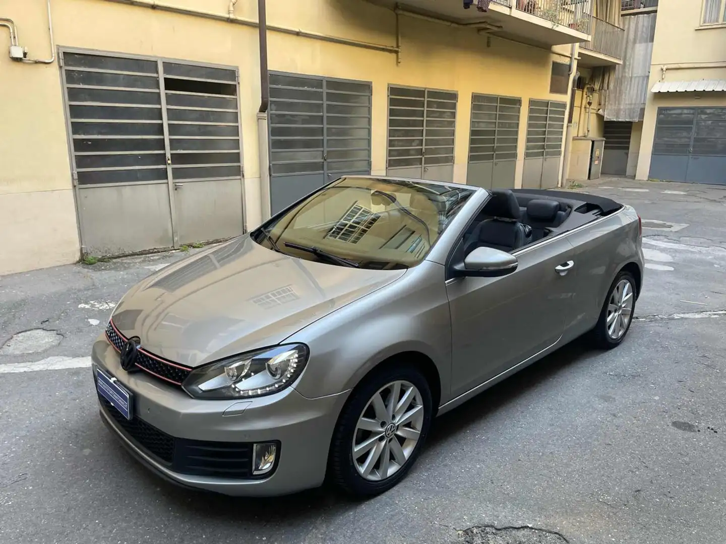 Volkswagen Golf Cabriolet 1.4 TSI Grigio - 1