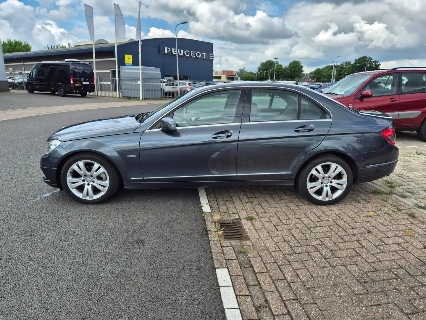 Mercedes-Benz C 180 CGI BlueEFFICIENCY Business Edition Avantgarde Gris - 2