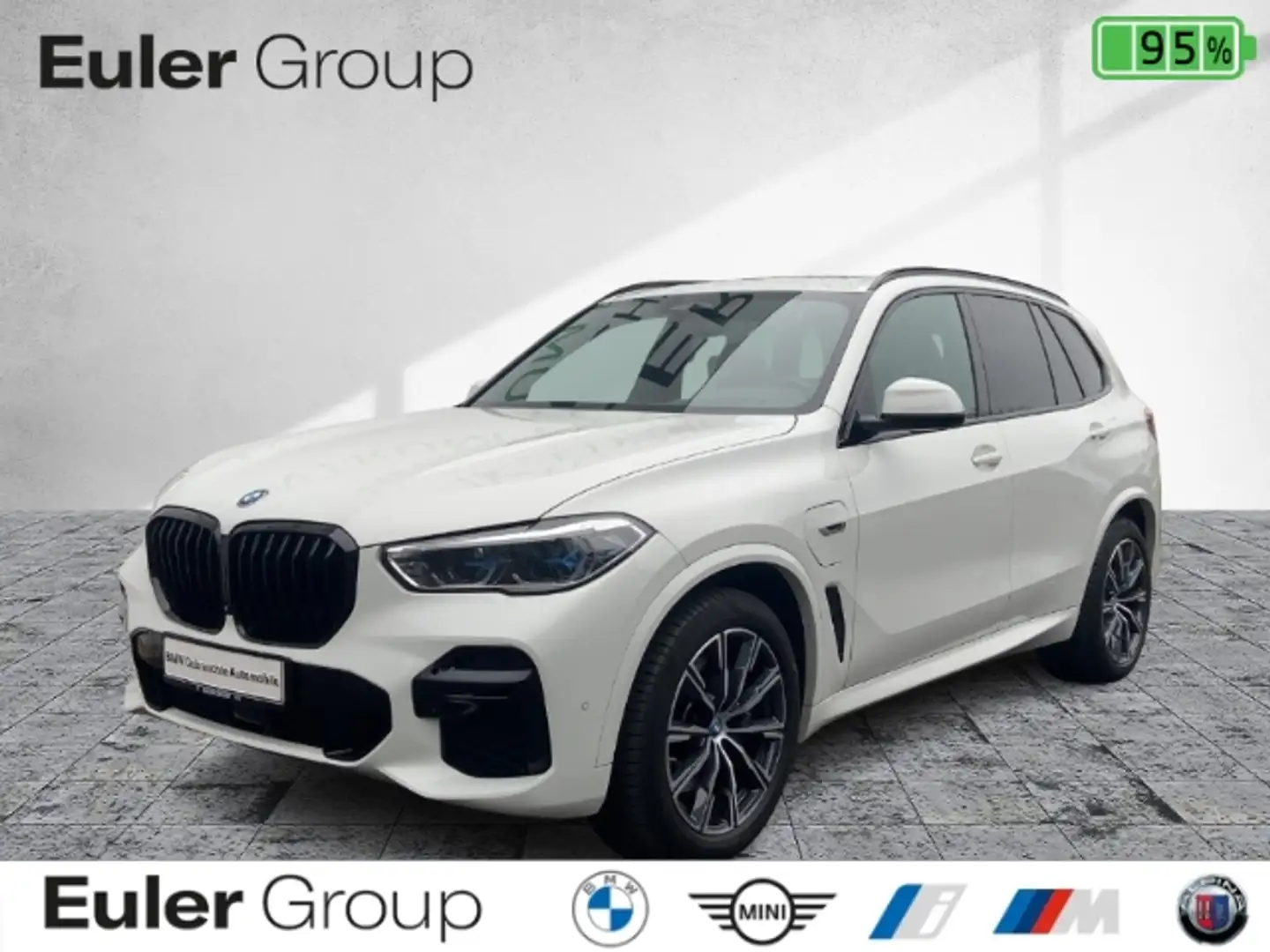 BMW X5 xDr45e M-Sport HeadUp Panodach Navi Leder Weiß - 1