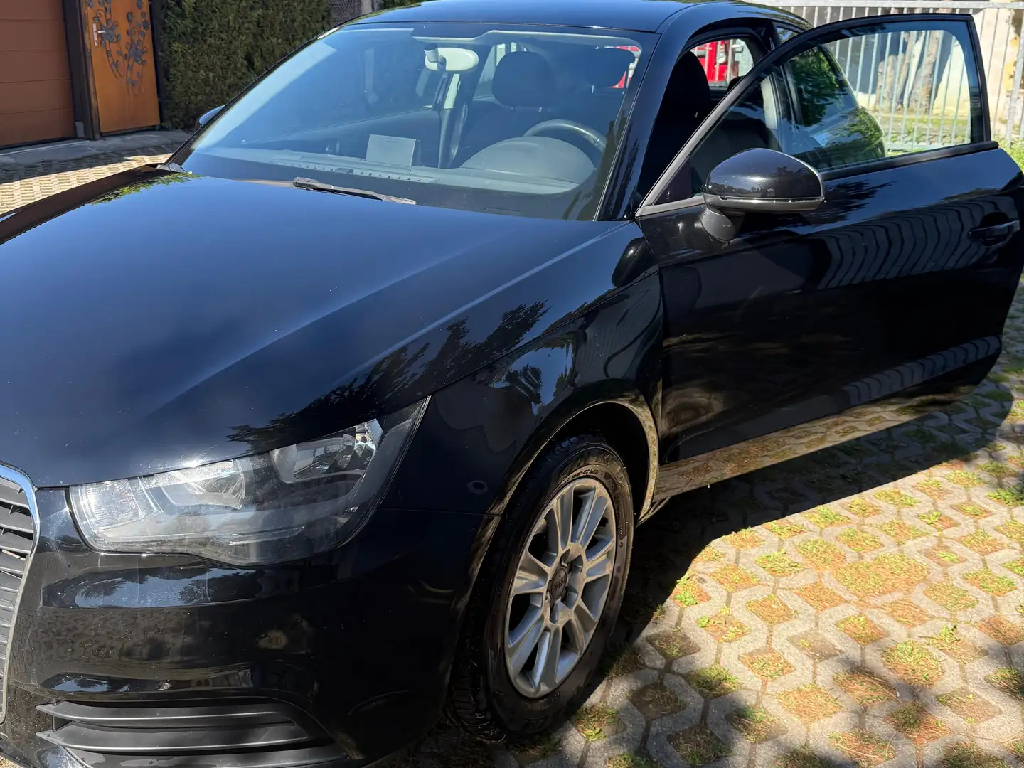 Audi A1 A1 1,2 TFSI Start Start Schwarz - 2