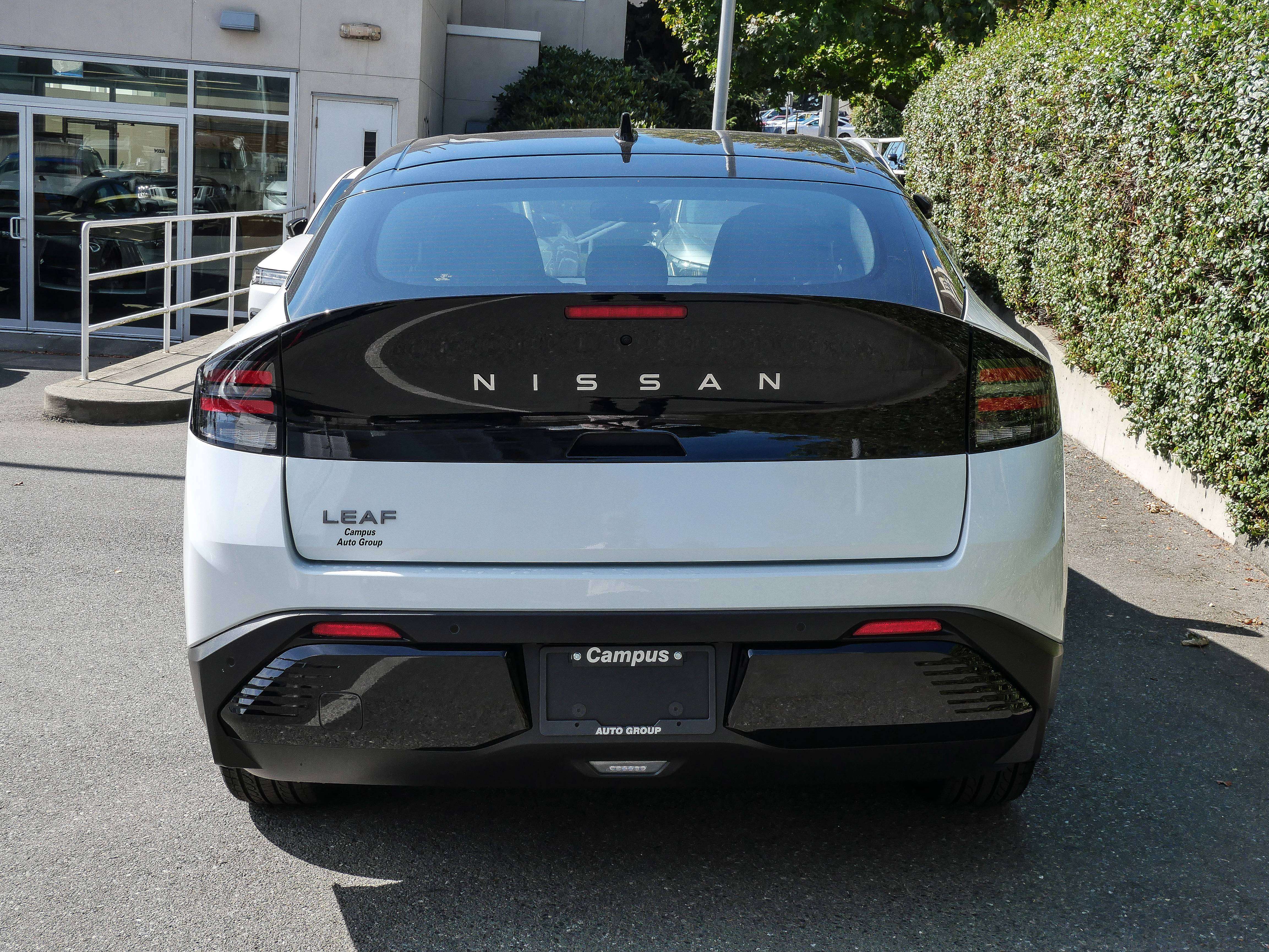 2027 Nissan Leaf