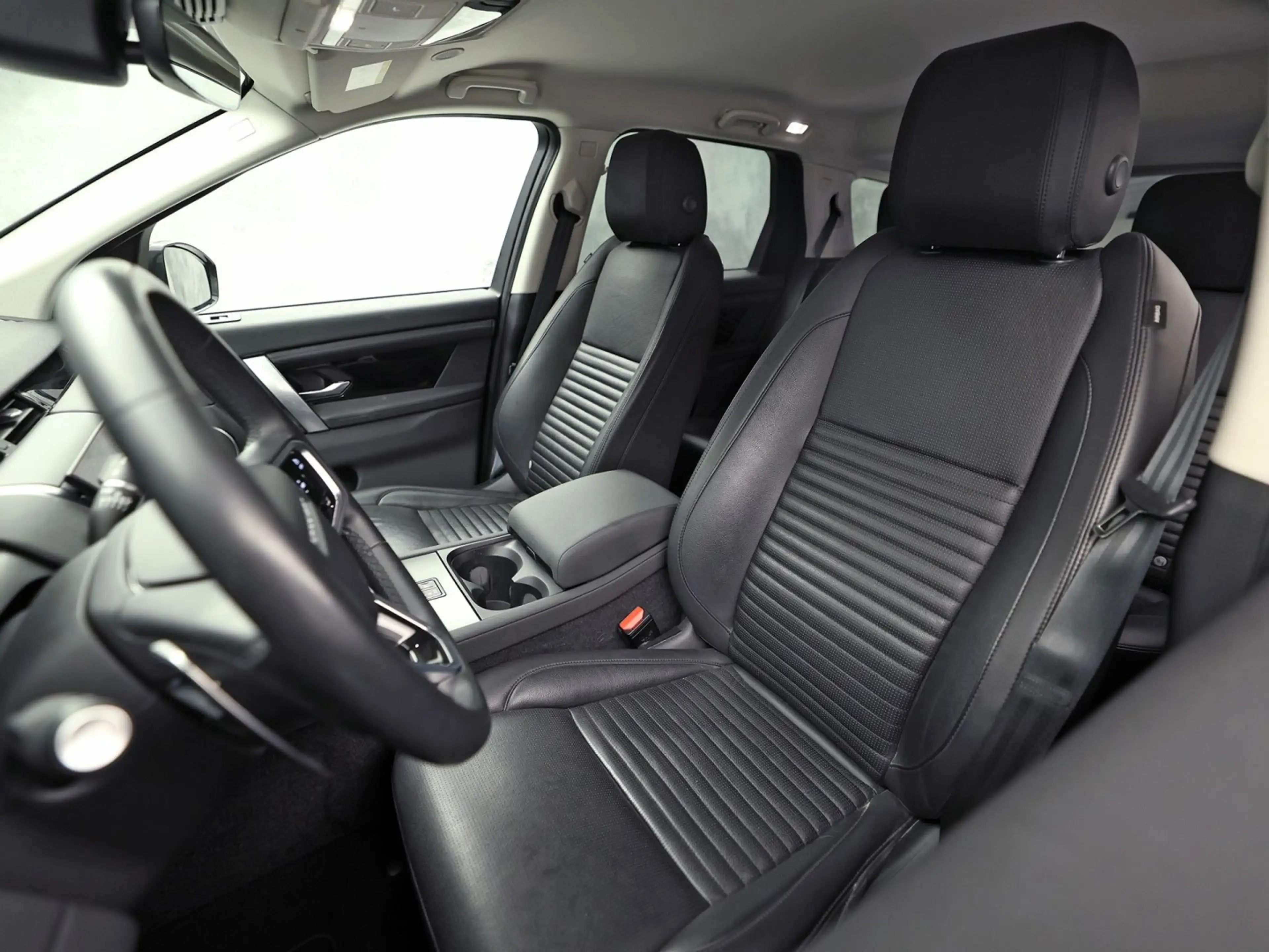 Land Rover Discovery Sport 1.5 P300E PHEV Dynamic S 4WD Automaat (FACELIFT, S — photo 15