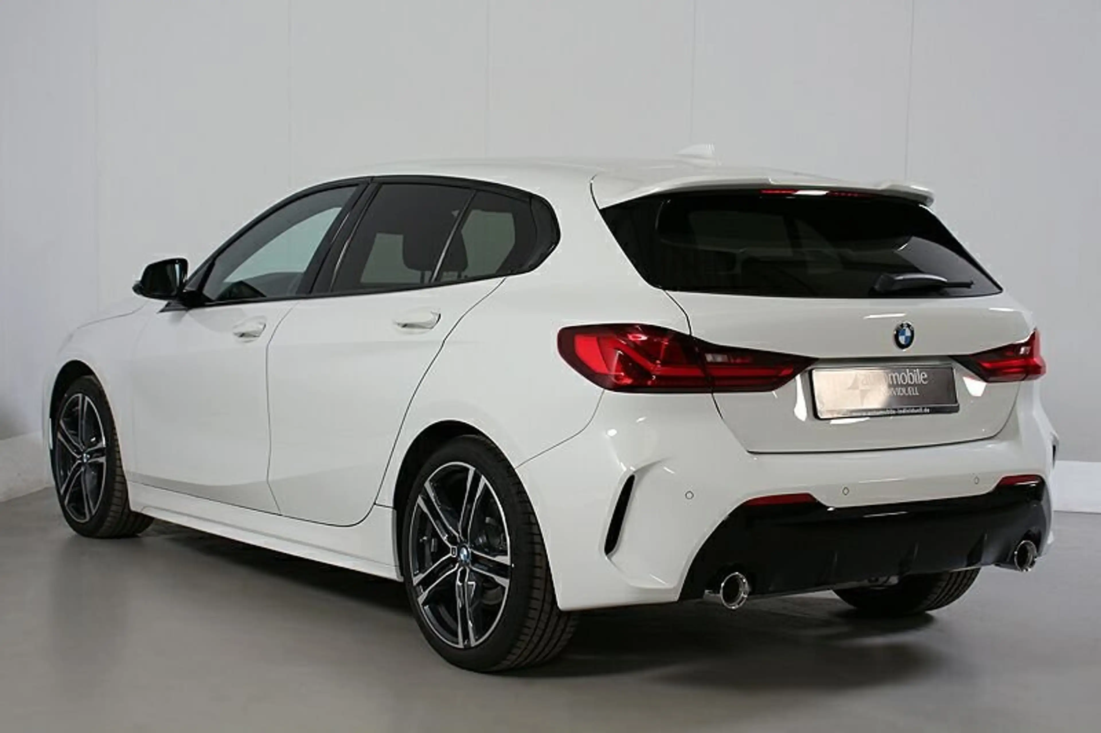 BMW 118 d M Sport LED AHK DAB HiFi Sitzheizung — photo 4