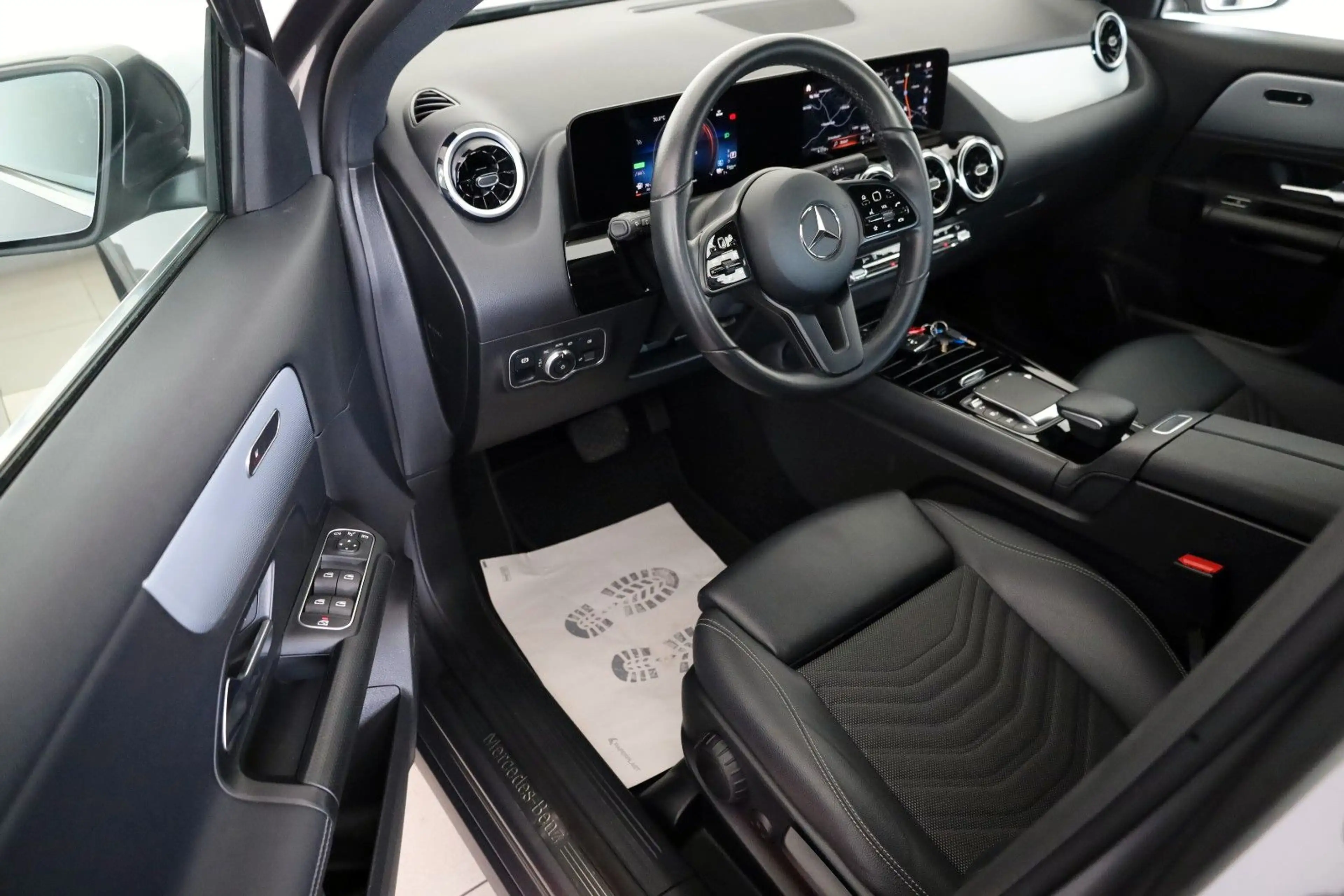 Mercedes-Benz GLA 250 e Style ,T.Leder, Navi, LED, SH, AHK — photo 9