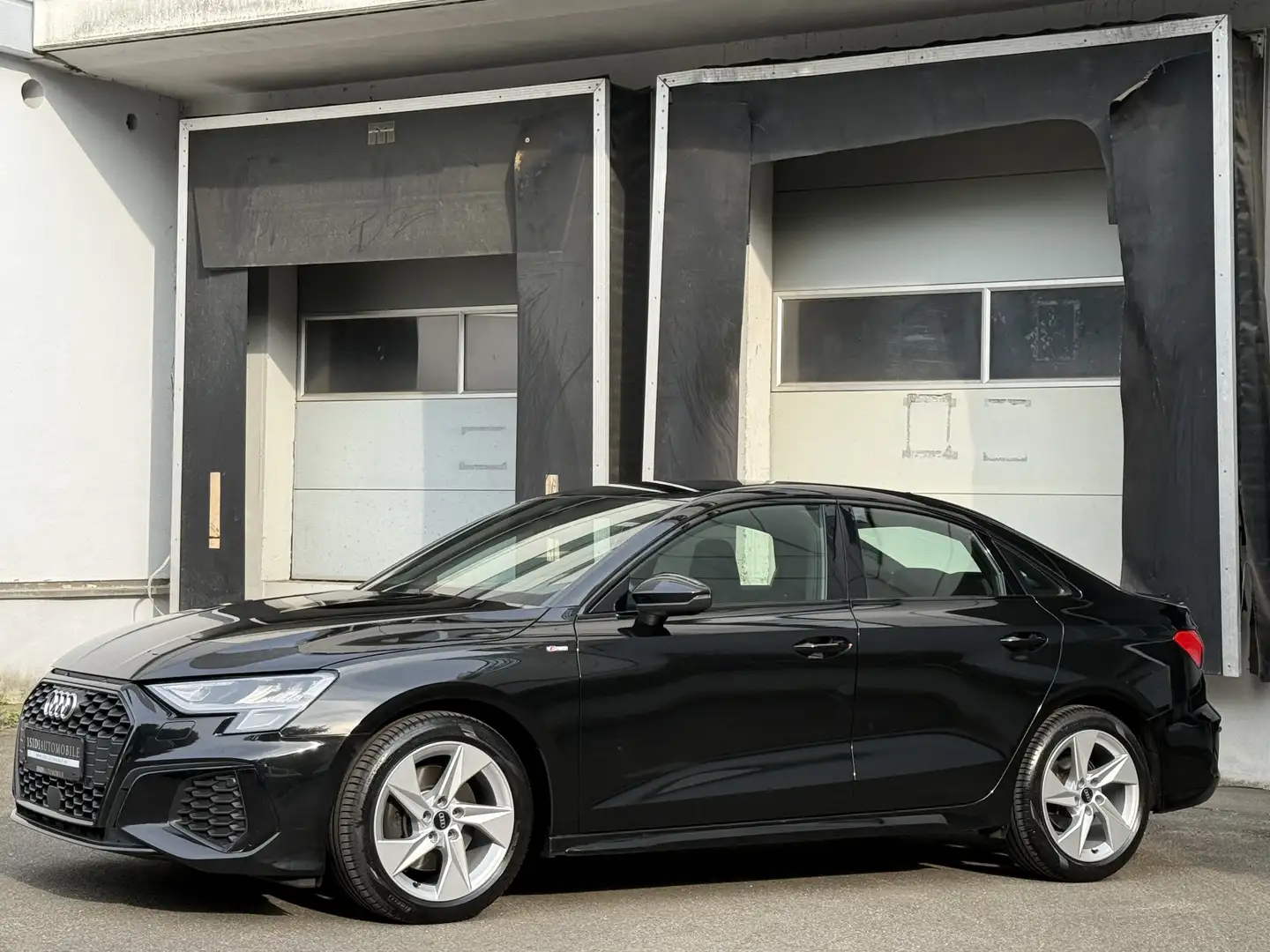 Audi A3 35 TDI Limo S-Line LED VirtualCockpit MMINavi Noir - 2