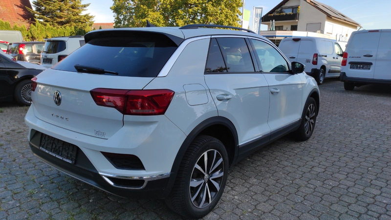 Volkswagen T-Roc Style 1,5 TSI, Panoramadach, Navi, Kamera — photo 5
