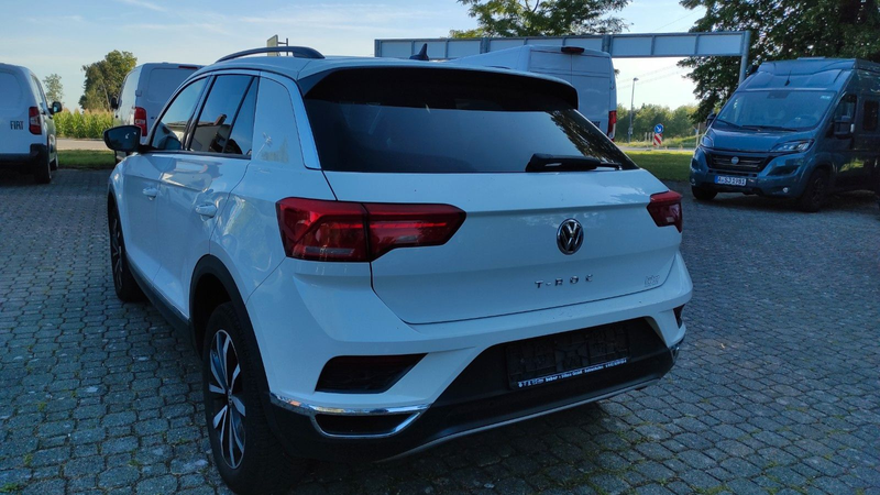 Volkswagen T-Roc Style 1,5 TSI, Panoramadach, Navi, Kamera — photo 6