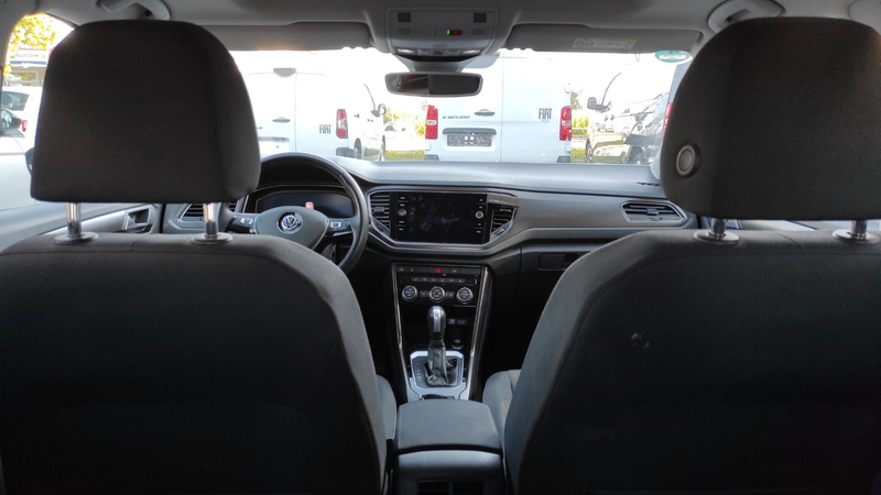 Volkswagen T-Roc Style 1,5 TSI, Panoramadach, Navi, Kamera — photo 9