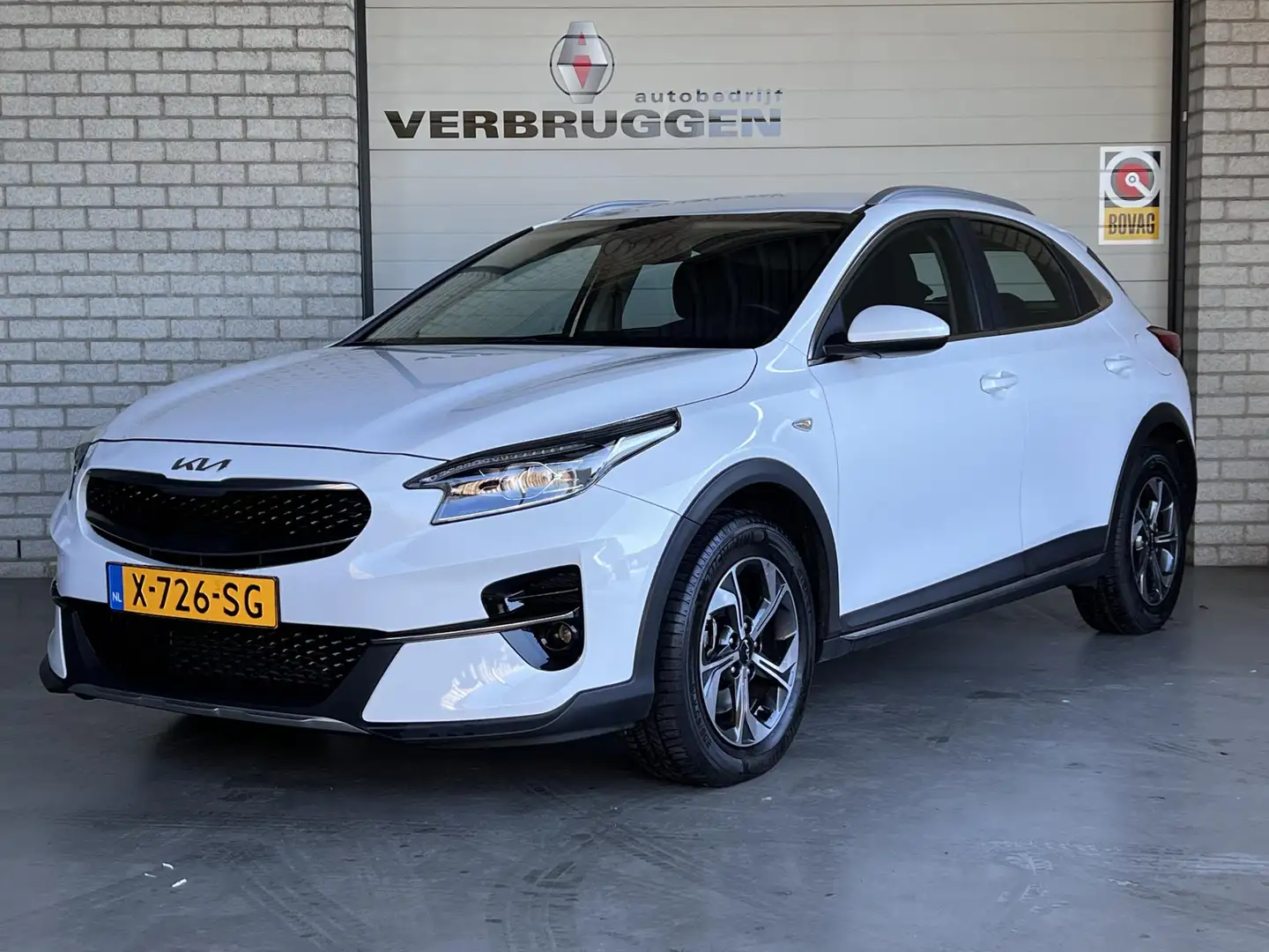 Kia XCeed 1.5 T-GDI DynamicLine | 16" LMV | Carplay | Camera Wit - 1