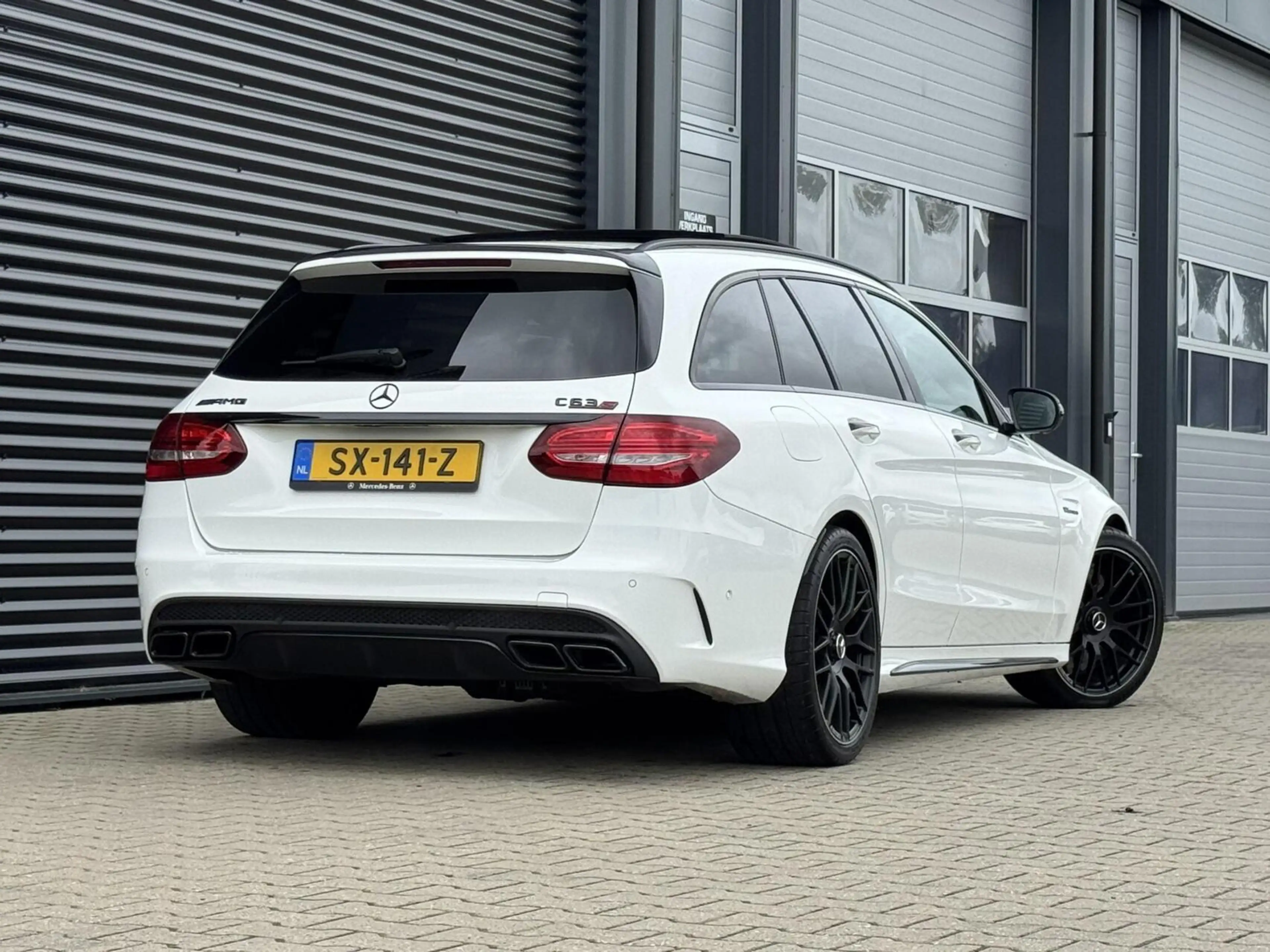 Mercedes-Benz C 63 AMG Estate S Edition 1 |Pano|Kuipstoelen|Keramisch|360 — photo 13