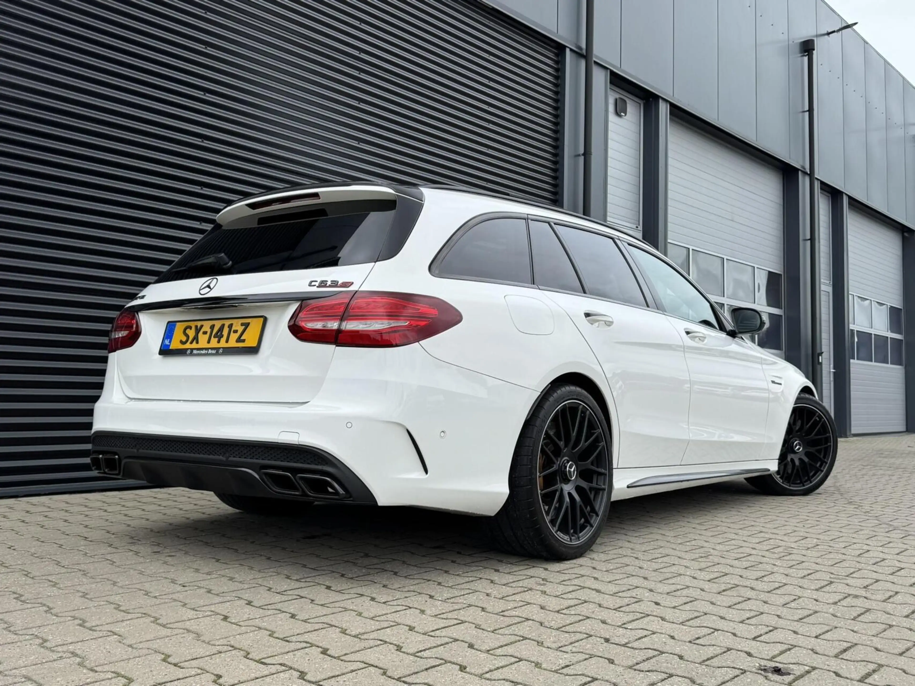 Mercedes-Benz C 63 AMG Estate S Edition 1 |Pano|Kuipstoelen|Keramisch|360 — photo 14