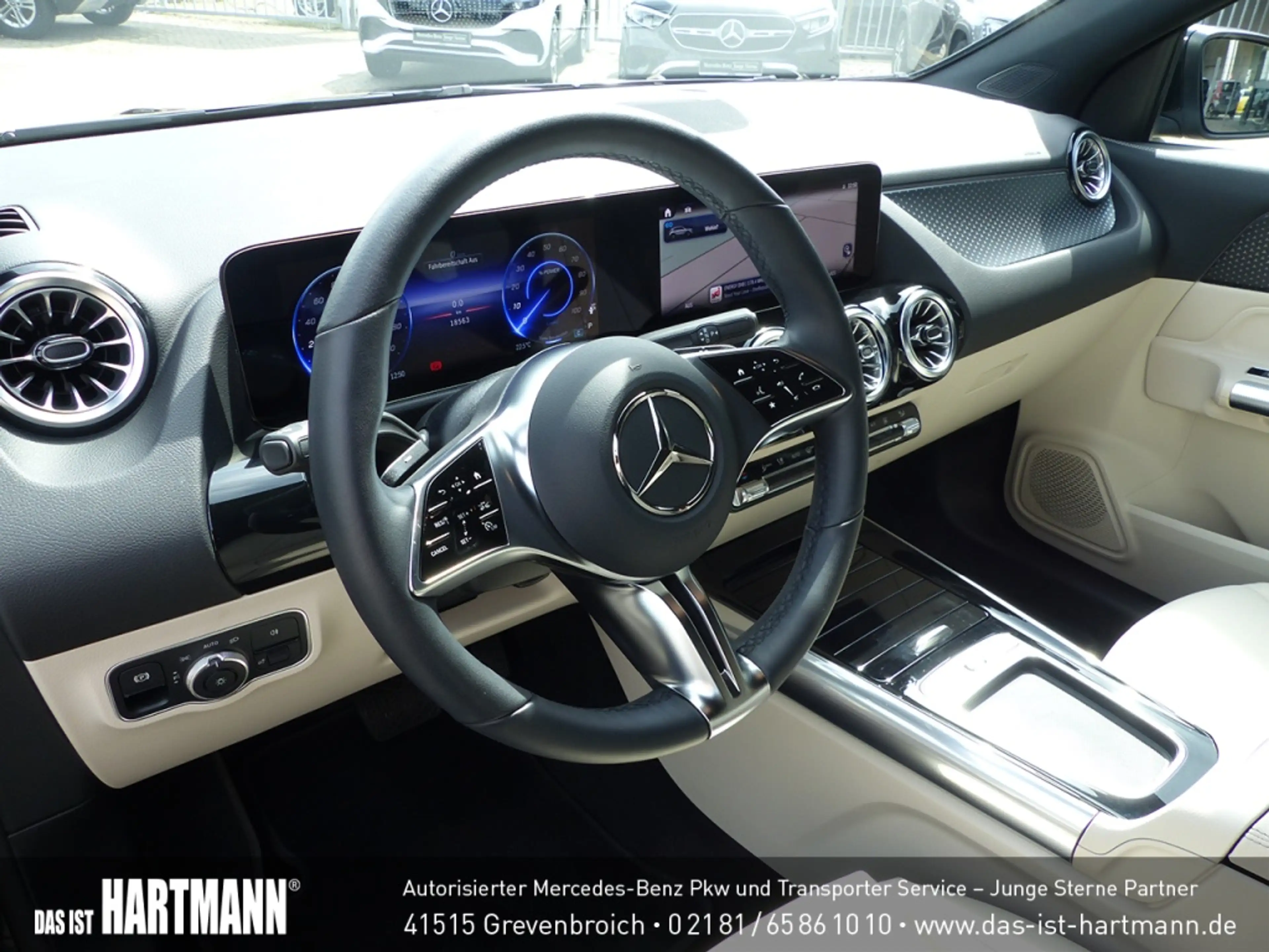 Mercedes-Benz EQA 250 + 250+ //20"AMG+RÜF-KAM+TOTWINKEL+CARPLAY — photo 5