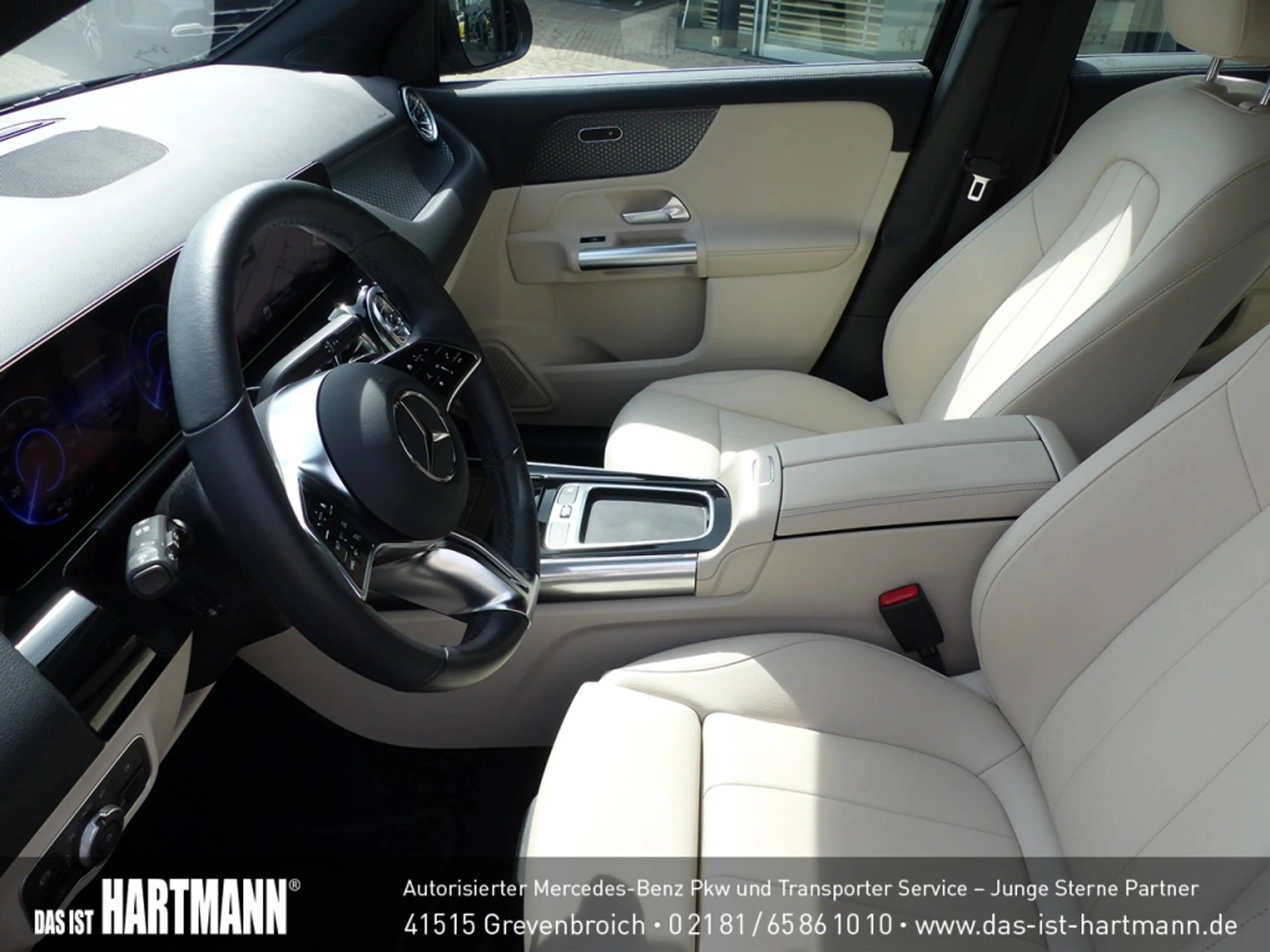 Mercedes-Benz EQA 250 + 250+ //20"AMG+RÜF-KAM+TOTWINKEL+CARPLAY — photo 4