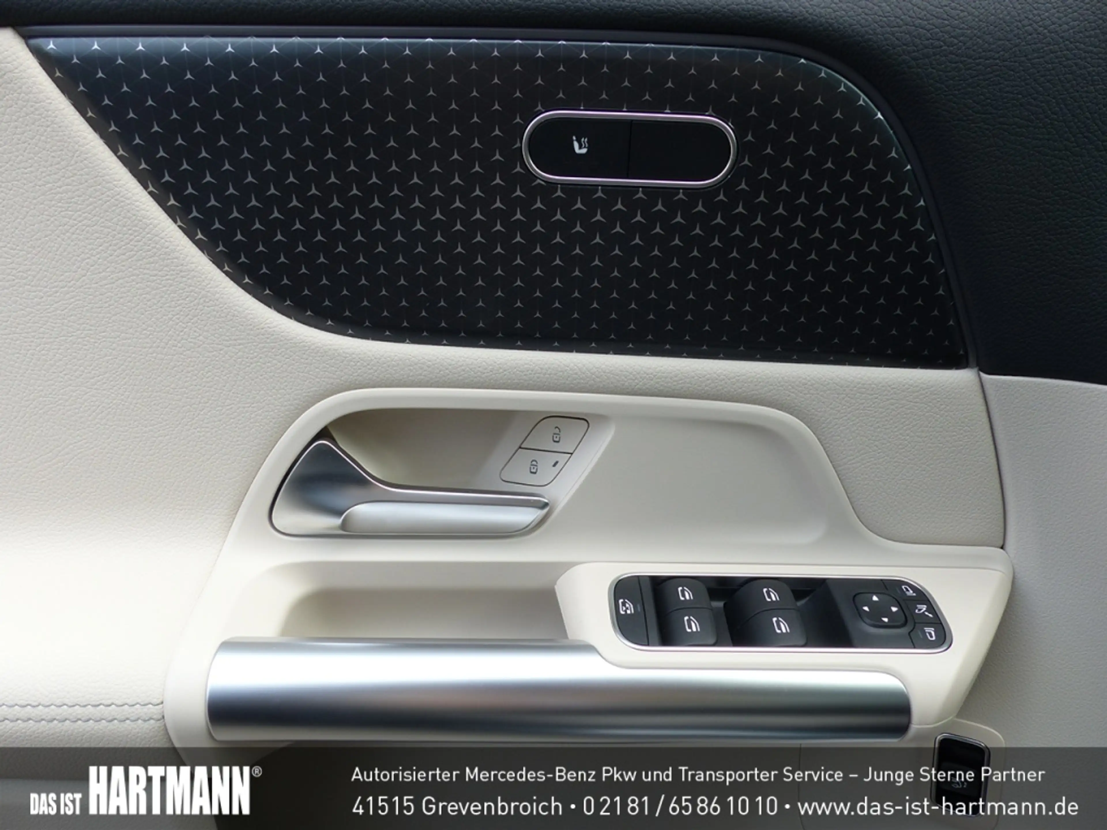 Mercedes-Benz EQA 250 + 250+ //20"AMG+RÜF-KAM+TOTWINKEL+CARPLAY — photo 11