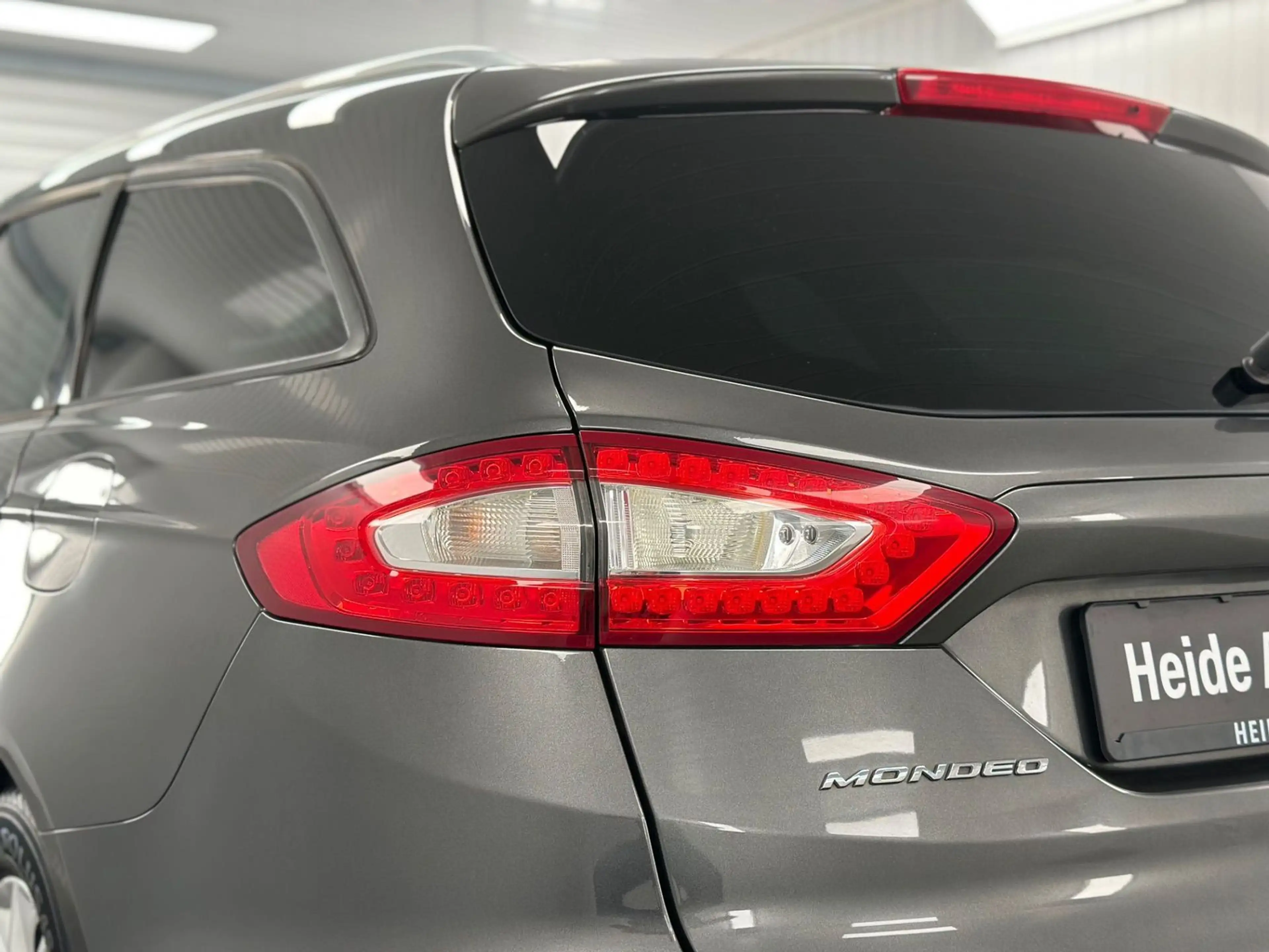 Ford Mondeo 2.0 TDCi Business Edition Start/Stopp — photo 9