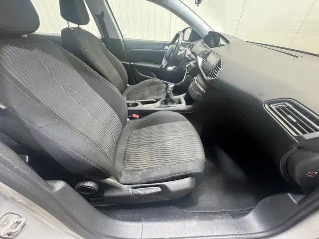 Peugeot 308 view 25