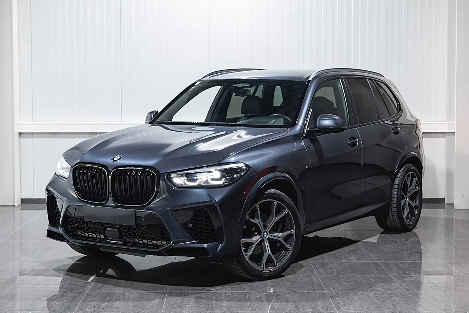 BMW X5 xDrive30d Aut. Grau - 1