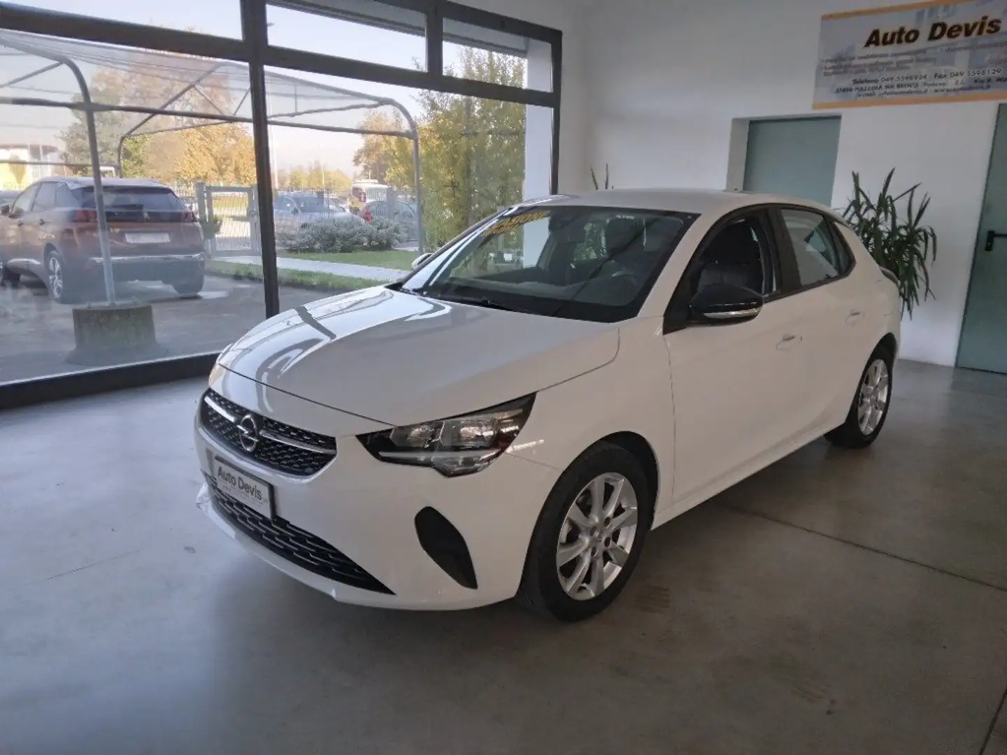 Opel Corsa 1.2 Edition Bianco - 1