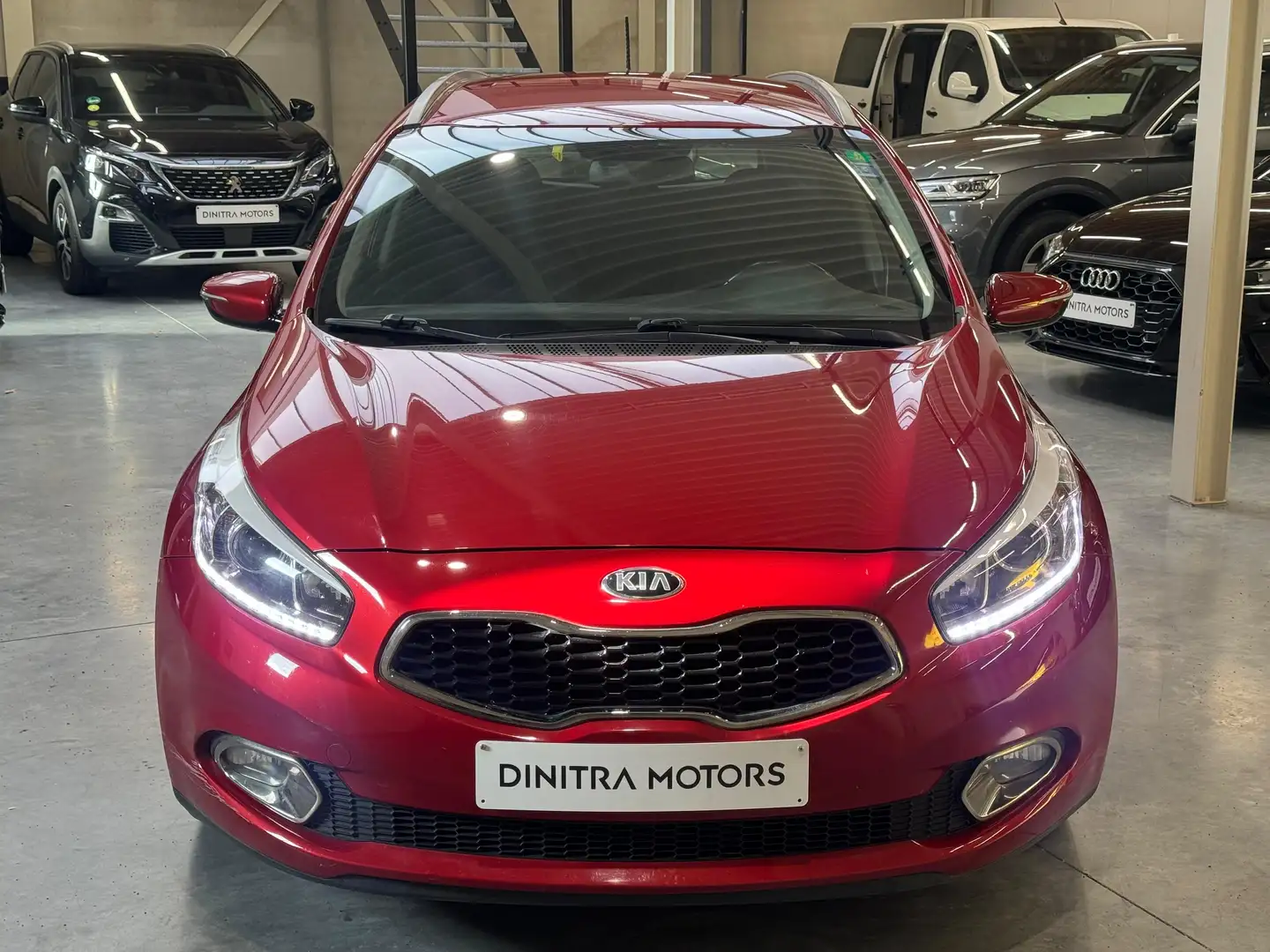 Kia Ceed / cee'd Ceed 1.6 CRDi Automaat/Camera/Navi/Cruise Rouge - 2