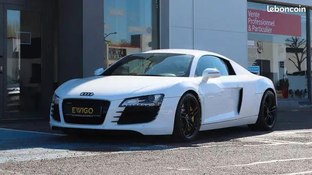 Audi R8 COUPE 4.2 FSI 420CH QUATTRO BVA ALCANTARa