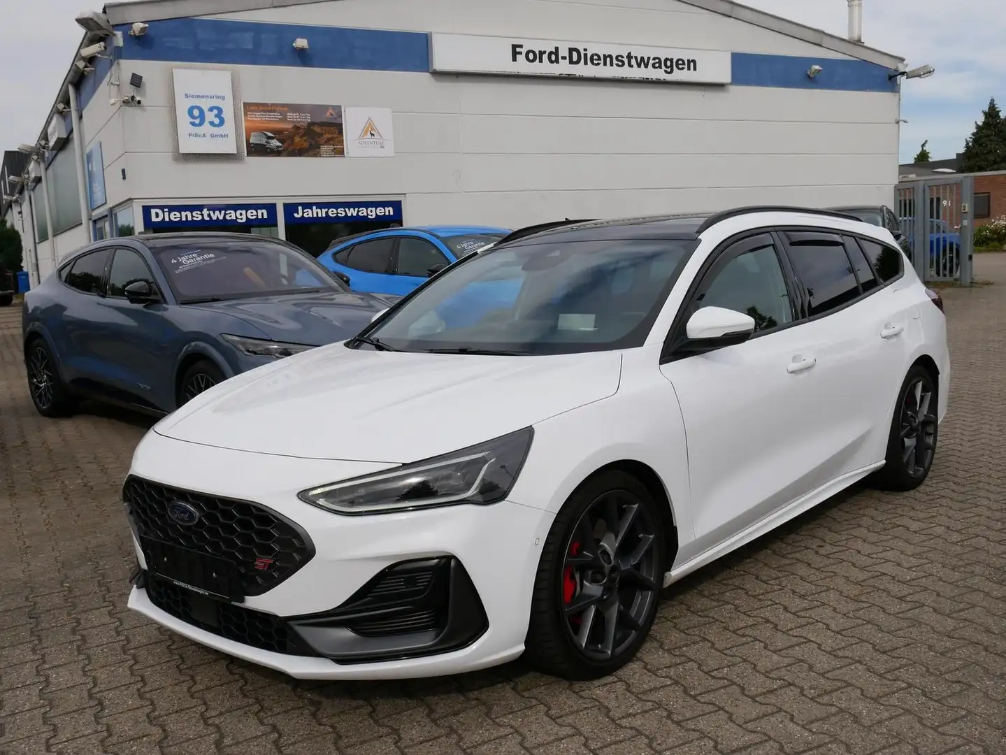 Ford Focus ST X 2.3 EcoBoost Pano LED Recaro ACC AGR Blanc - 1
