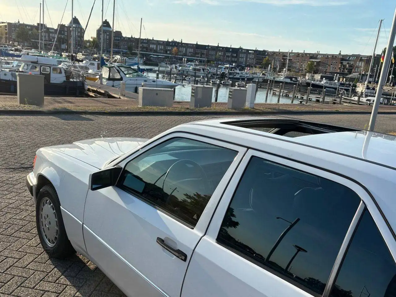 Mercedes-Benz E 200, foto 9