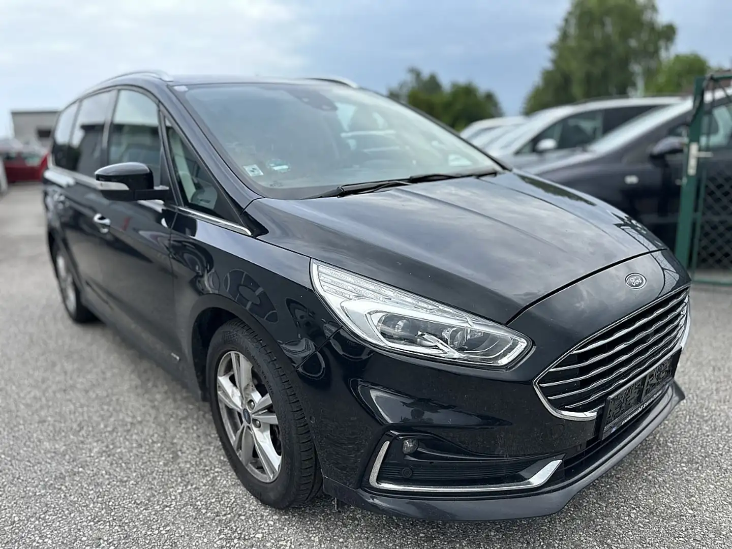 Ford Galaxy 2,0 Aut. 7 Sitzer Titanium 4X4 Noir - 2