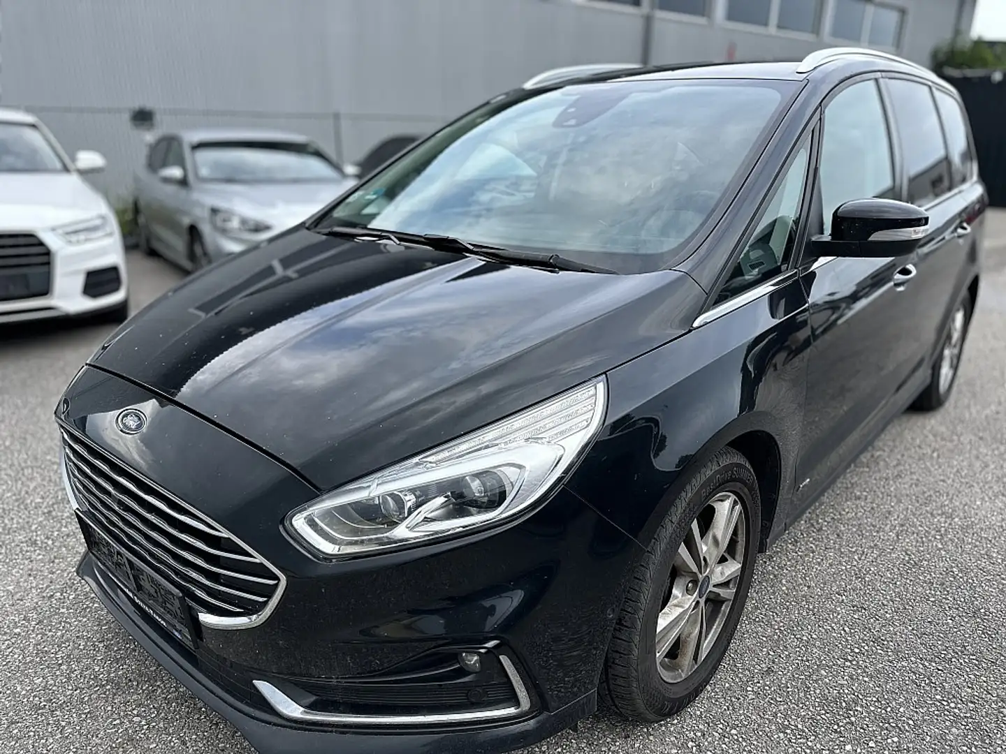 Ford Galaxy 2,0 Aut. 7 Sitzer Titanium 4X4 Noir - 1