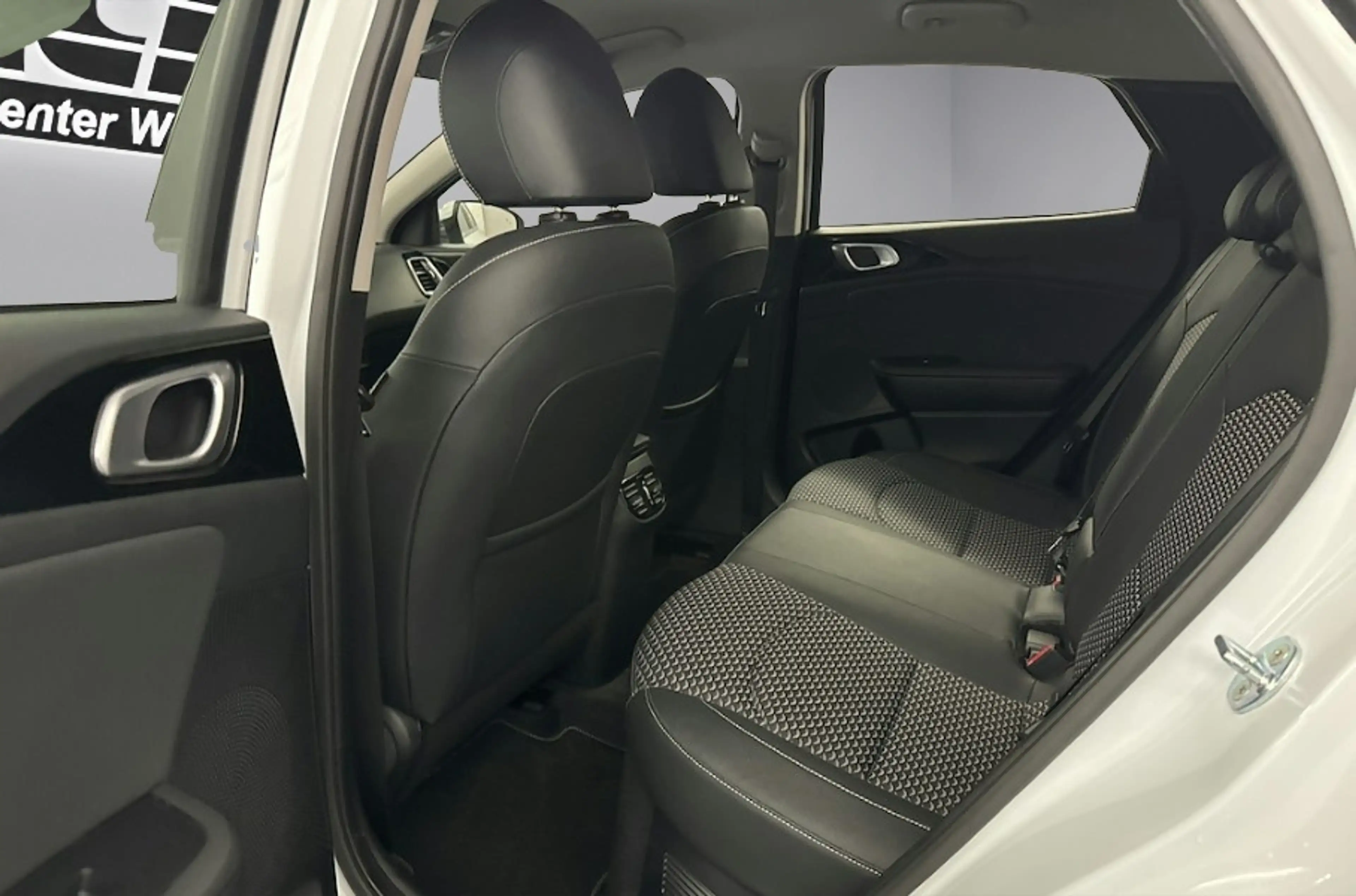 Kia XCeed XCEED 1.6 PHEV DCT SPIRIT NAVI KAMERA E.HECKKLAPPE — photo 6