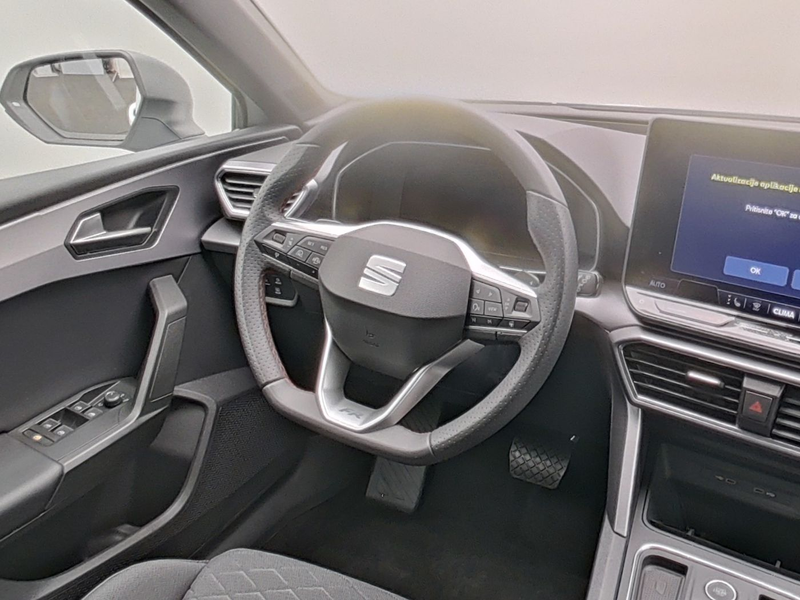 SEAT Leon Sportstourer 1.5 eTSI DSG FR LED NAVI ACC SIDEASS — photo 8