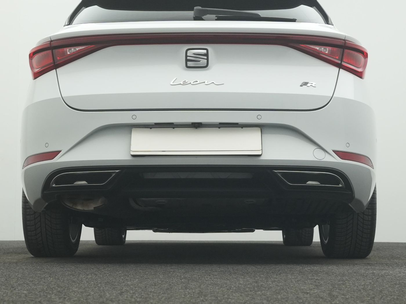 SEAT Leon Sportstourer 1.5 eTSI DSG FR LED NAVI ACC SIDEASS — photo 22