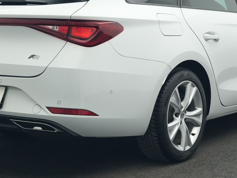 SEAT Leon Sportstourer 1.5 eTSI DSG FR LED NAVI ACC SIDEASS — photo 13