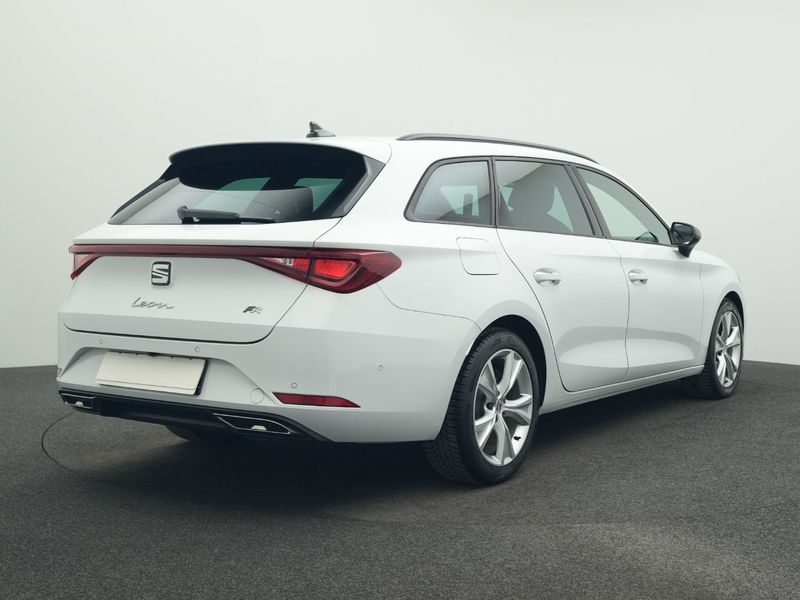 SEAT Leon Sportstourer 1.5 eTSI DSG FR LED NAVI ACC SIDEASS — photo 6
