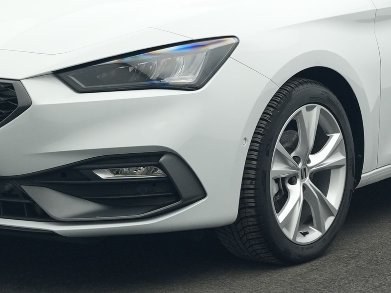 SEAT Leon Sportstourer 1.5 eTSI DSG FR LED NAVI ACC SIDEASS — photo 12