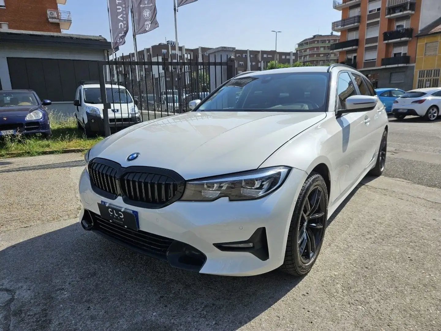 BMW 320 d 48V xDrive Touring Msport Bianco - 2