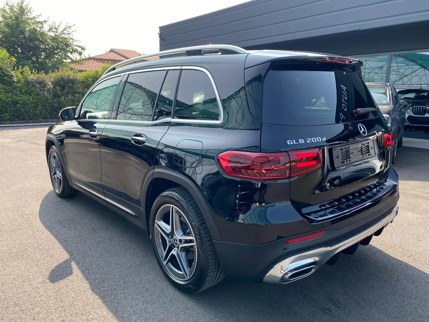 Mercedes-Benz GLB 200 D Automatic 4X4 AMG Line PREMIUM, MULTIBEAM Nero - 2