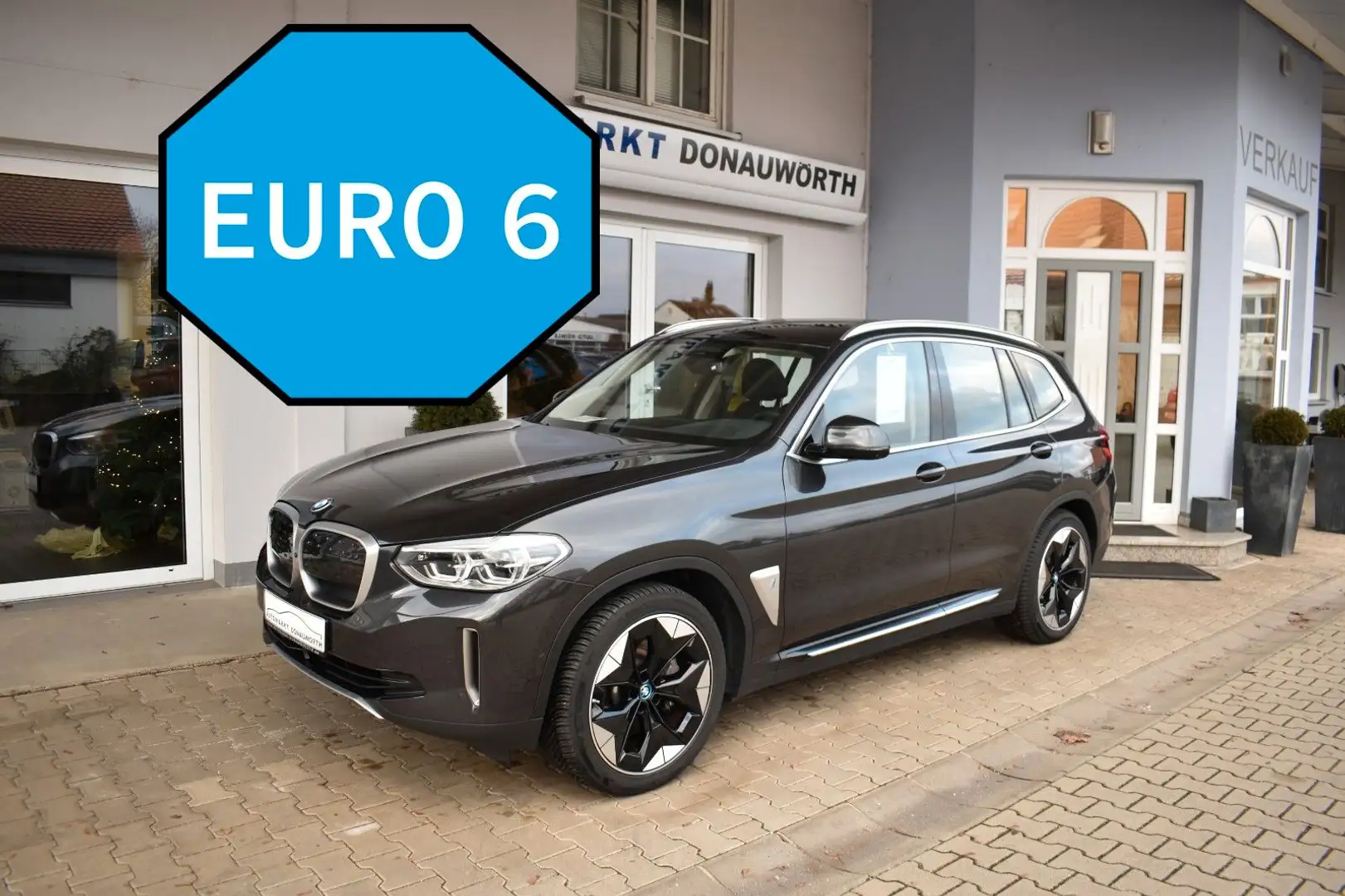 BMW iX3 Impressive Pano Abstandstempomat AHK Szary - 2