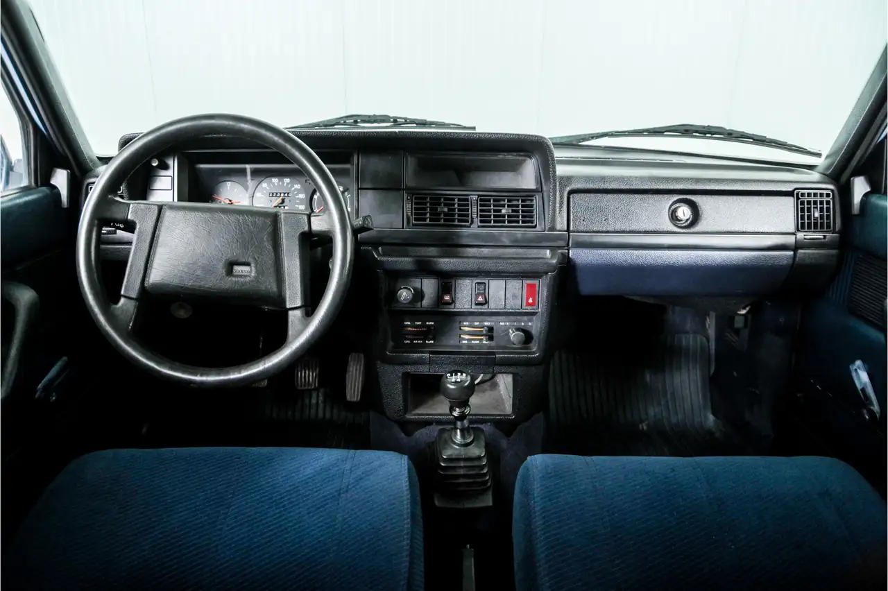 Volvo 245 2.3 met vijfbak, foto 7