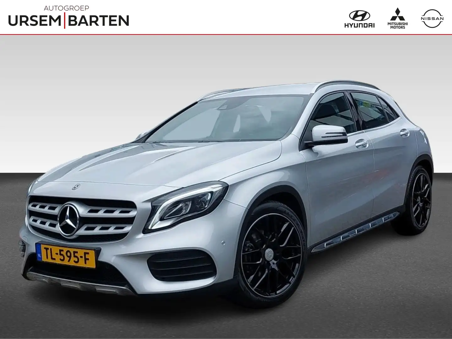 Mercedes-Benz GLA 180 Business Solution AMG Upgrade Edition | Automaat Grau - 1