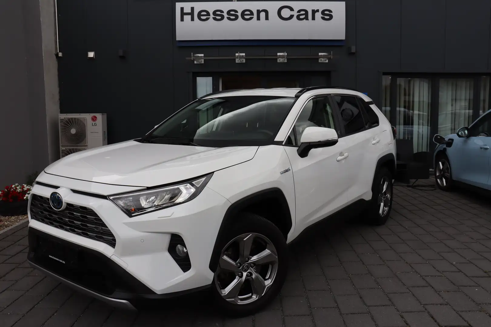 Toyota RAV 4 Hybrid 4x2 Team Deutschland AHK*Navi*Kamera* Wit - 1