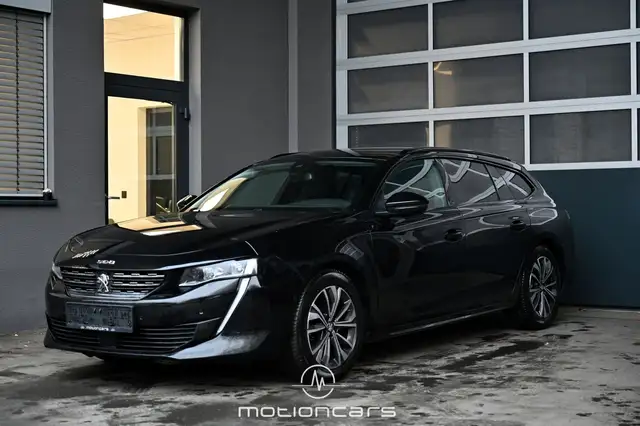 Peugeot 508 1.2 PureTech 130 SW Allure Pack Pickerl NEU EXP €