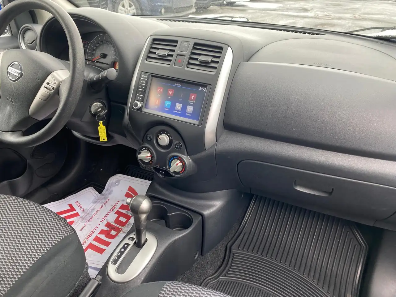 Nissan Micra снимка Nissan Micra