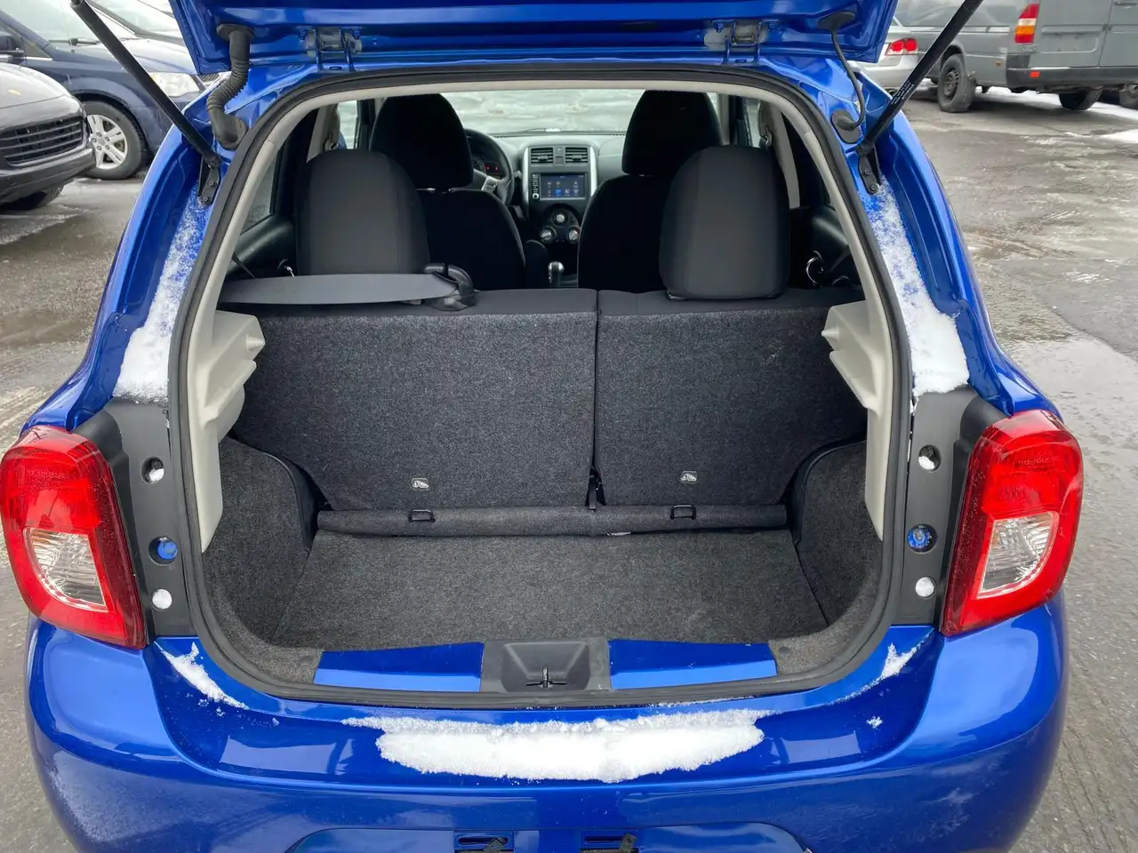 Nissan Micra снимка Nissan Micra