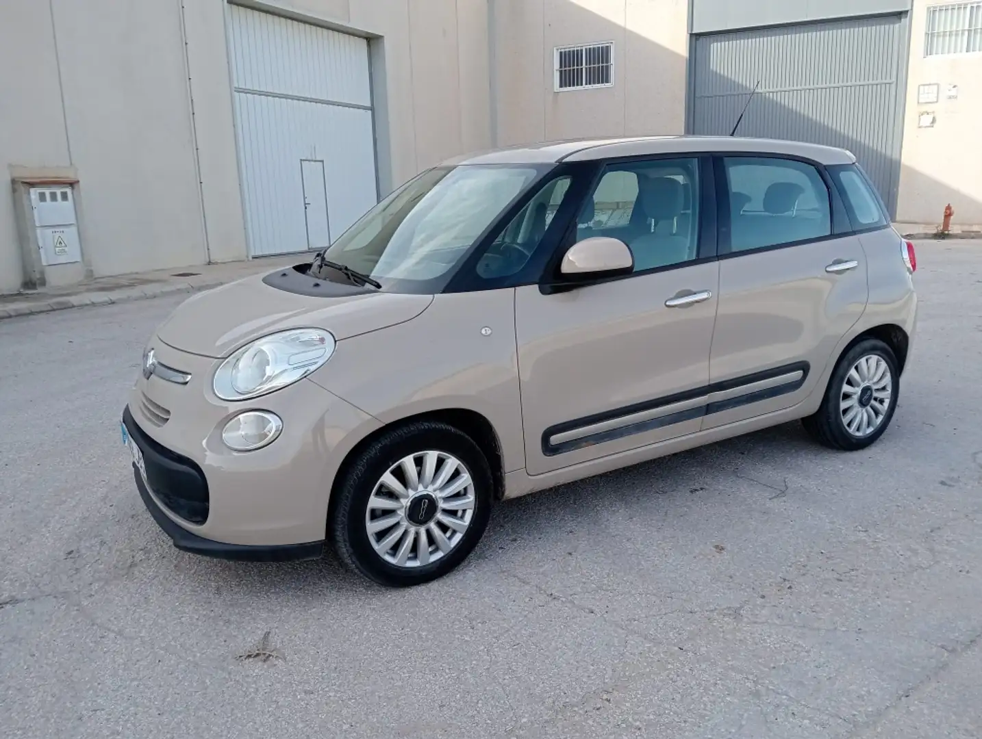 Fiat 500L Living 1.3Mjt II S&S Lounge 85 Beige - 1