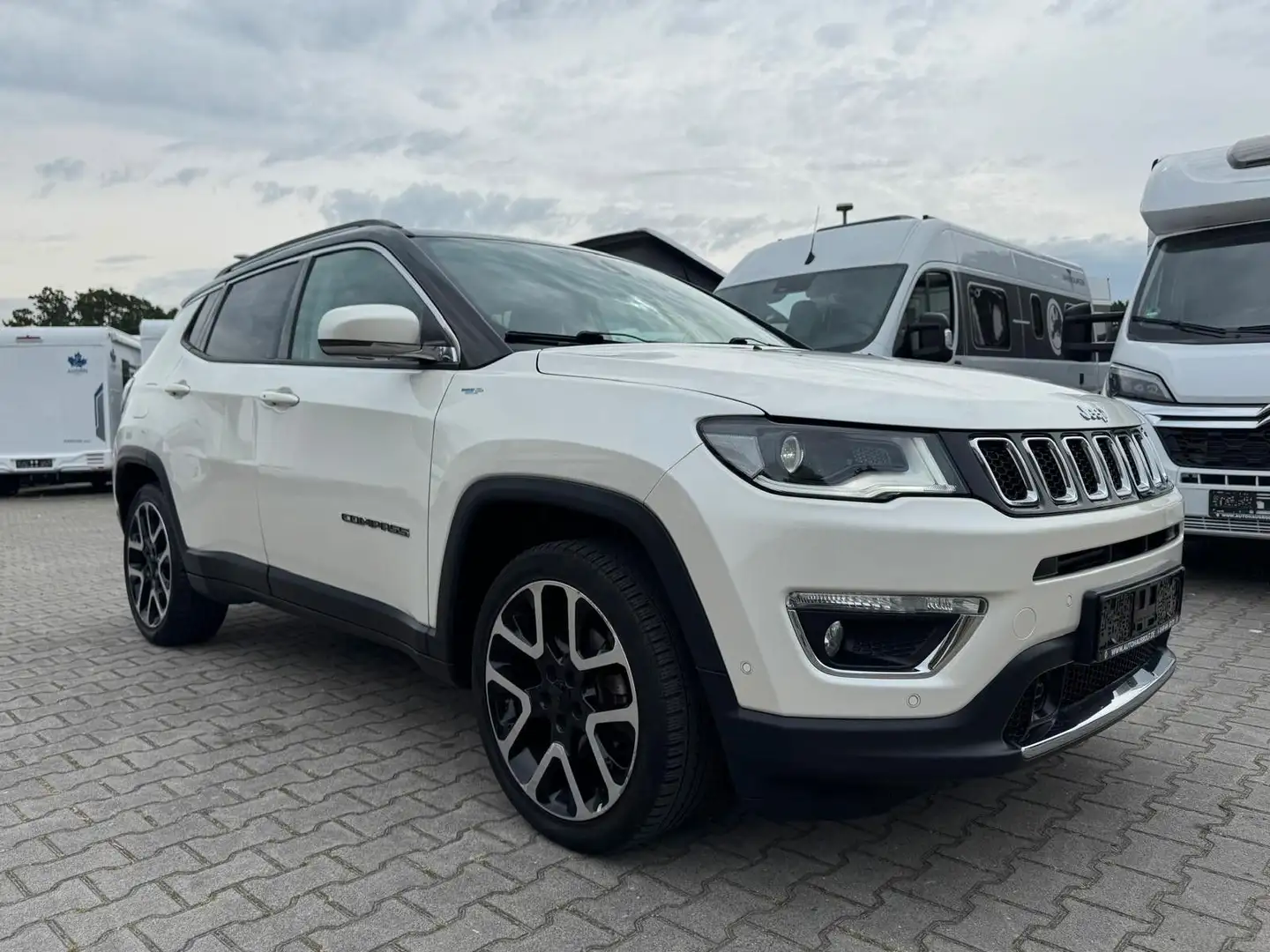 Jeep Compass Limited Limited FWD | BEATS Weiß - 1
